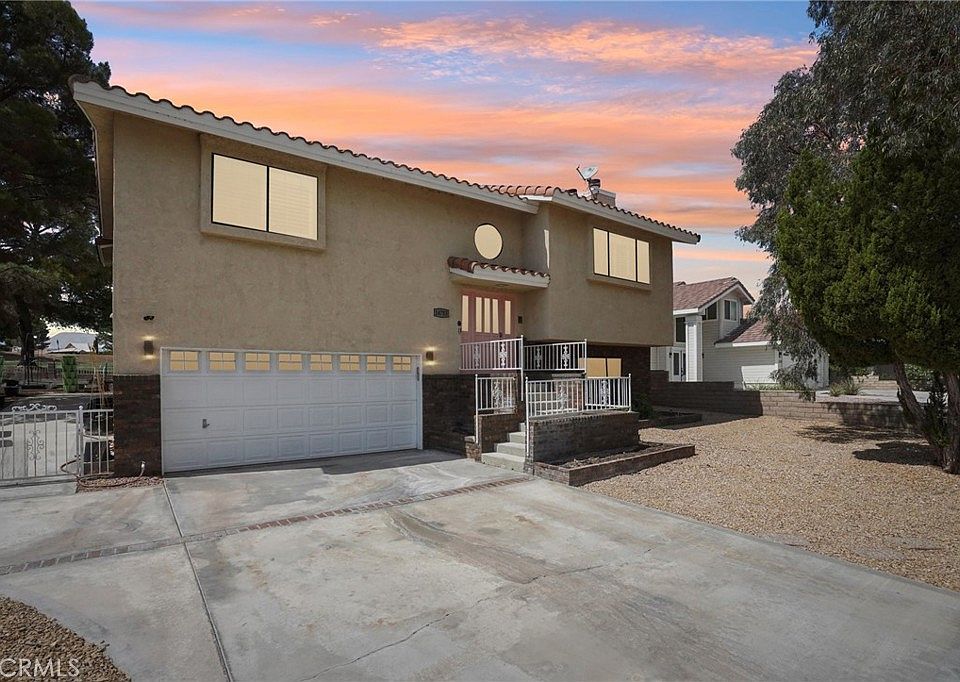 1st image of 14753 Blue Grass Dr