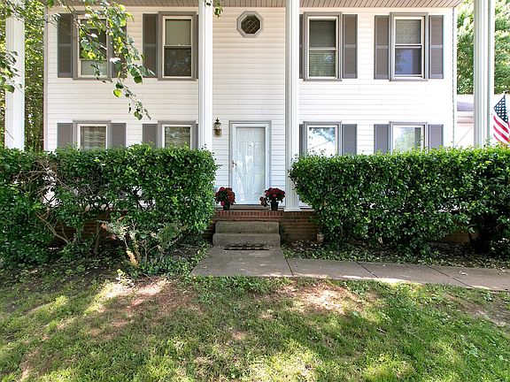 4th image of 801 Parkview Ct