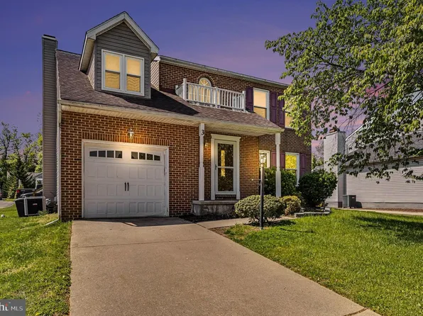 3 Perry Ridge Ct, Baltimore, MD 21237
