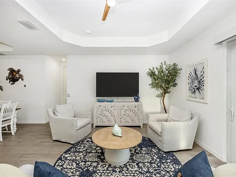 12950 Tulum Loop — Photo 24