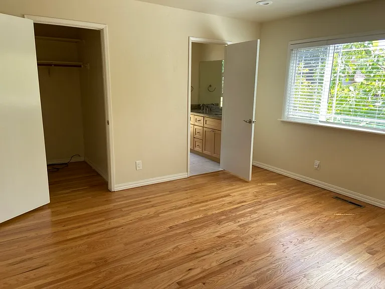 6105 Alcante Dr — Photo 9