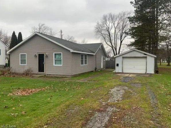 97 W Erie St, Jefferson, OH 44047