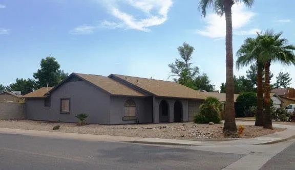 3 bed, 1112 sqft, $1,795 — Photo 1