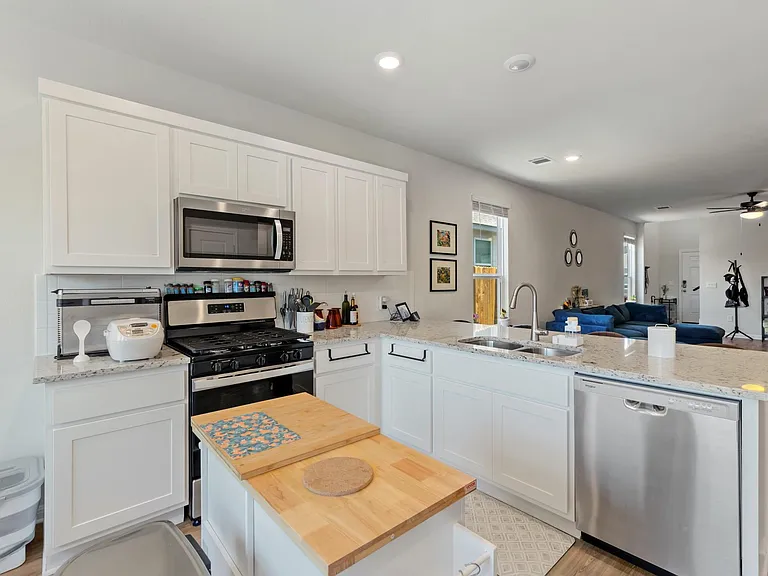 8306 Haflinger Dr — Photo 8
