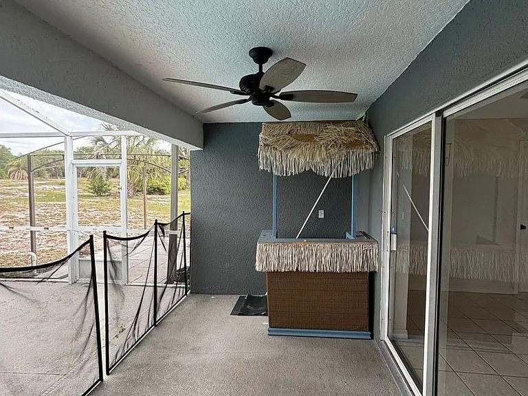 205 Golf Aire Blvd — Photo 23