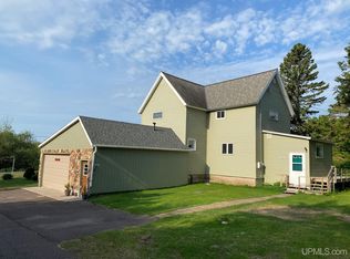 58261 5th St, Calumet, MI 49913