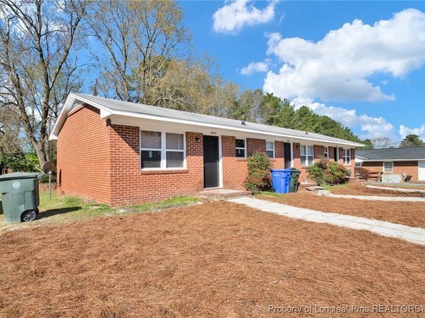 4945 Fieldcrest Dr, Fayetteville, NC 28303
