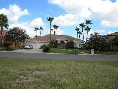 1st image of 2320 Red River Dr