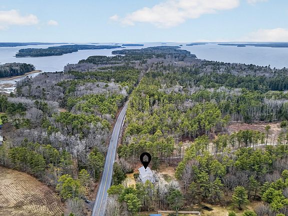 3rd image of 556 Mere Point Road