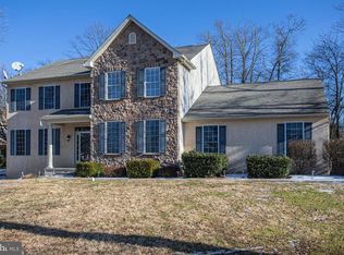 121 Country Ln, Lansdale, PA 19446