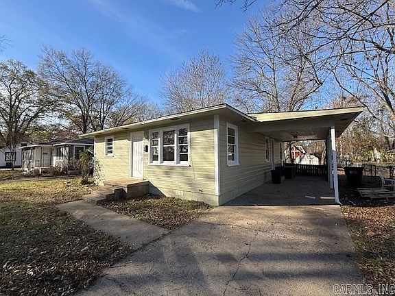 4th image of 1415 Watkins St