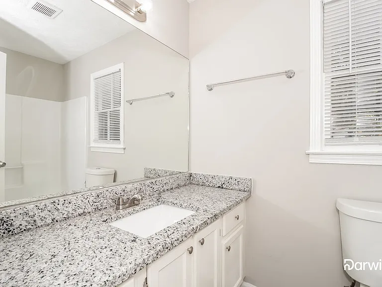 48 Justin Dr — Photo 12