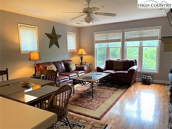 4th image of 499 Peaceful Haven Dr Unit 721