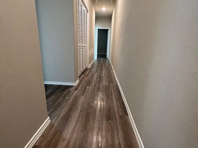 1149F Southwood Dr — Photo 6