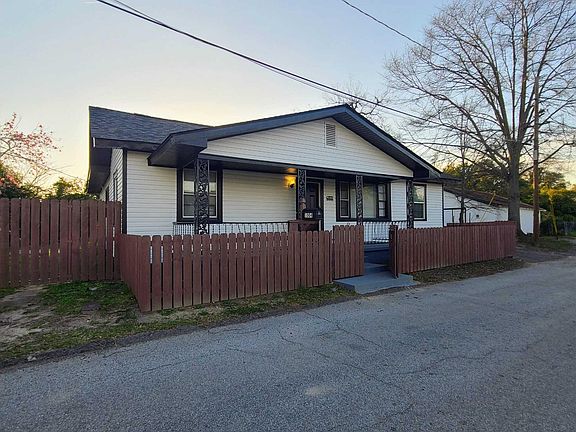 3rd image of 1004 Kent Street