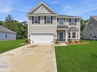 1232 Peacock Trl, Hinesville, GA 31313
