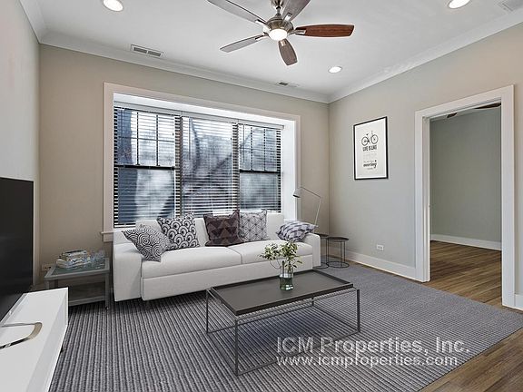 2nd image of 1940 W Nelson St #1W