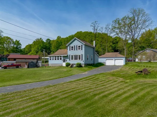 5333 Gulf Rd, Camillus, NY 13031