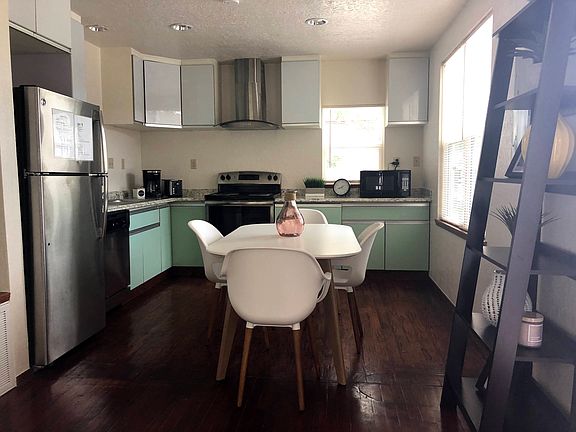 4th image of 614 Jenkins Ave #B