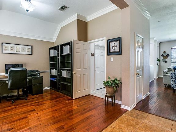 5th image of 5309 Big Bend Dr