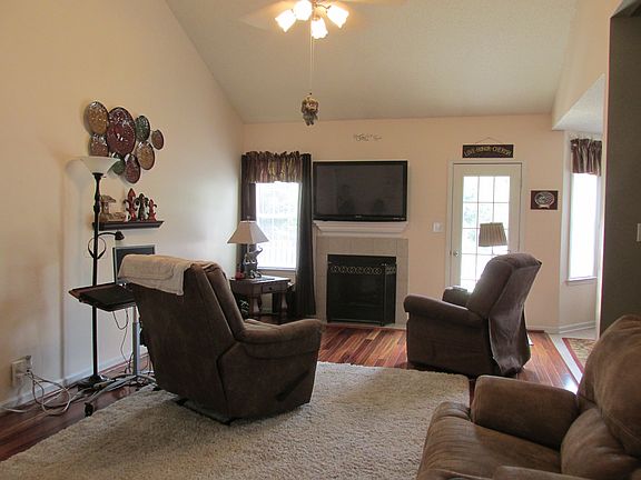 3rd image of 2243 Kim Dr