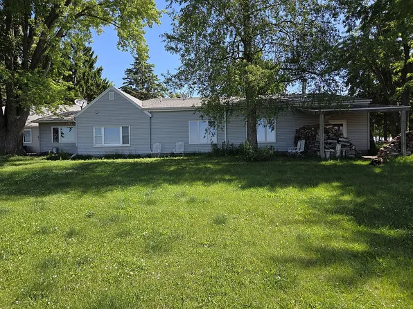 1560 1st St SW, Mount Vernon, IA 52314
