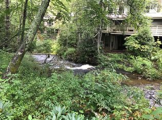 106 Maple St, Highlands, NC 28741