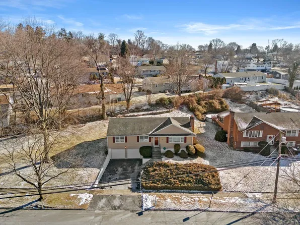 305 Lawlor Terrace, Stratford, CT 06614