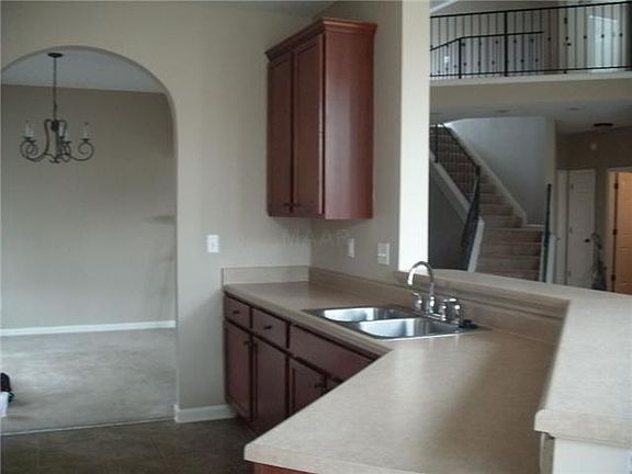 4th image of 9225 Acadia Pl