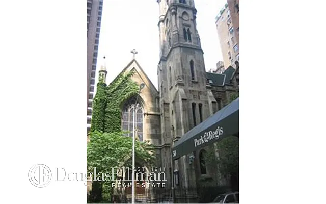 Sold by Douglas Elliman | media 7