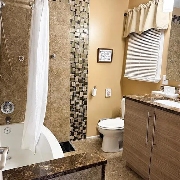 8945 Carroll Manor Dr — Photo 30
