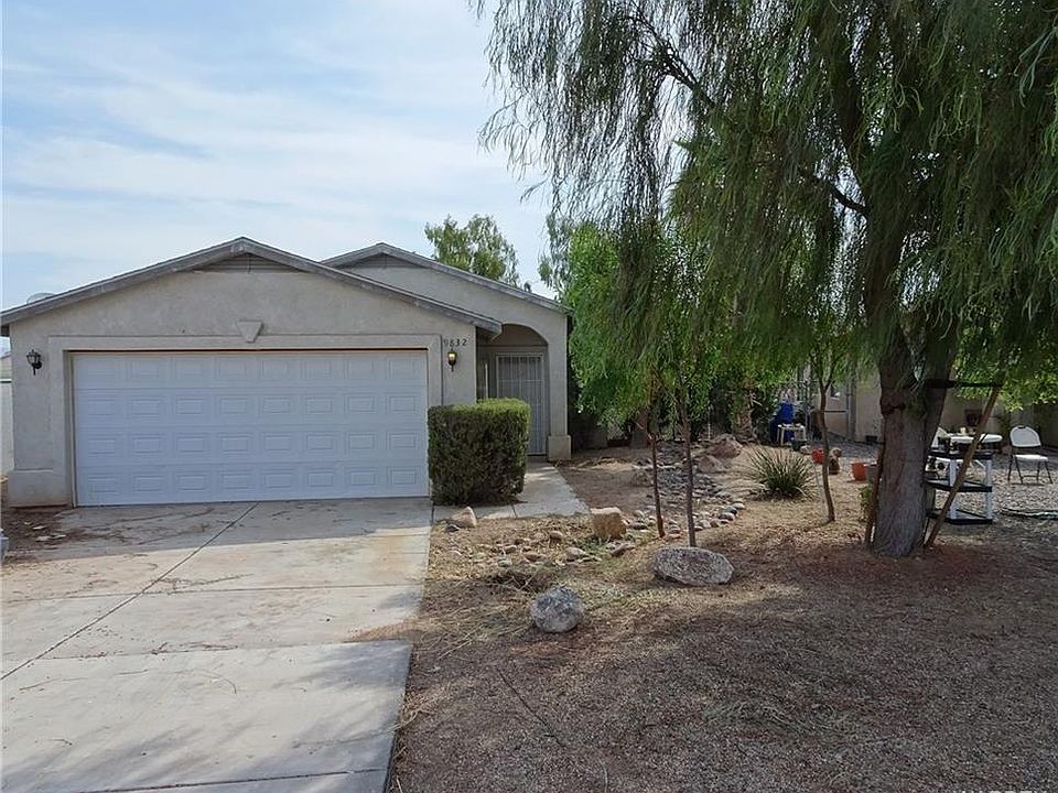 1st image of 9832 S Phoenix Dr