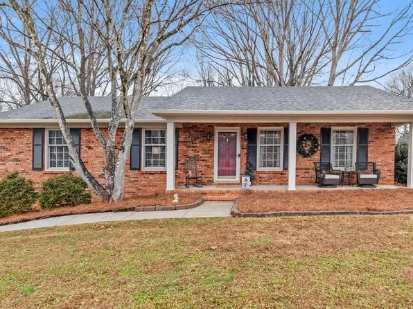 106 Norma Ln, Advance, NC 27006