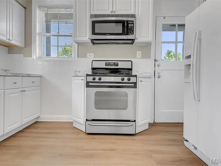 7536 Oxford Dr #3 — Photo 8