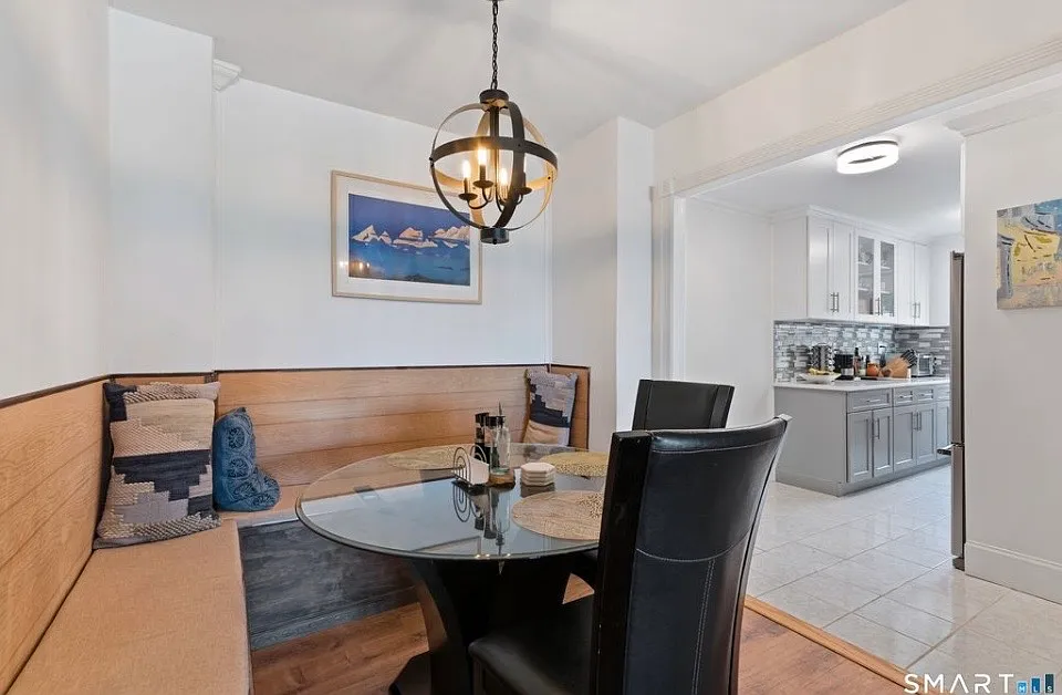 2 bed, 1068 sqft, $2,795 — Photo 3