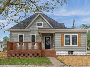 113 E Gridley Rd, Gridley, IL 61744