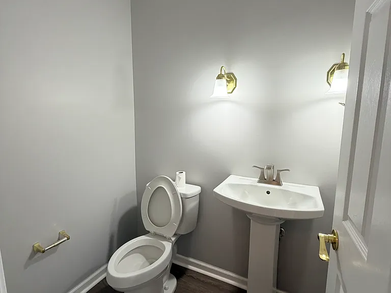 4852 Clifford Cir — Photo 13