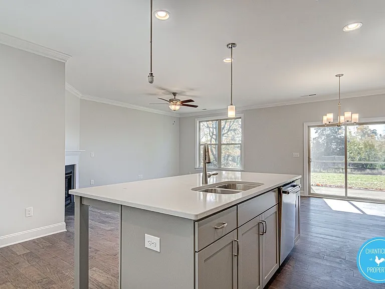 3264 Polo Rd — Photo 3