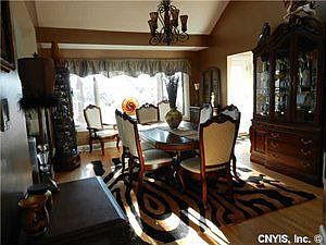 4th image of 6101 Carnegie Dr