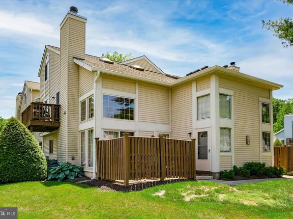 428 Brown Briar Cir, Horsham, PA 19044