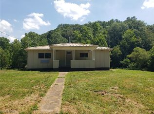 1617 Elk Frk, Gandeeville, WV 25243
