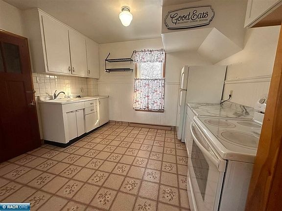 2nd image of 413 Fayal Rd