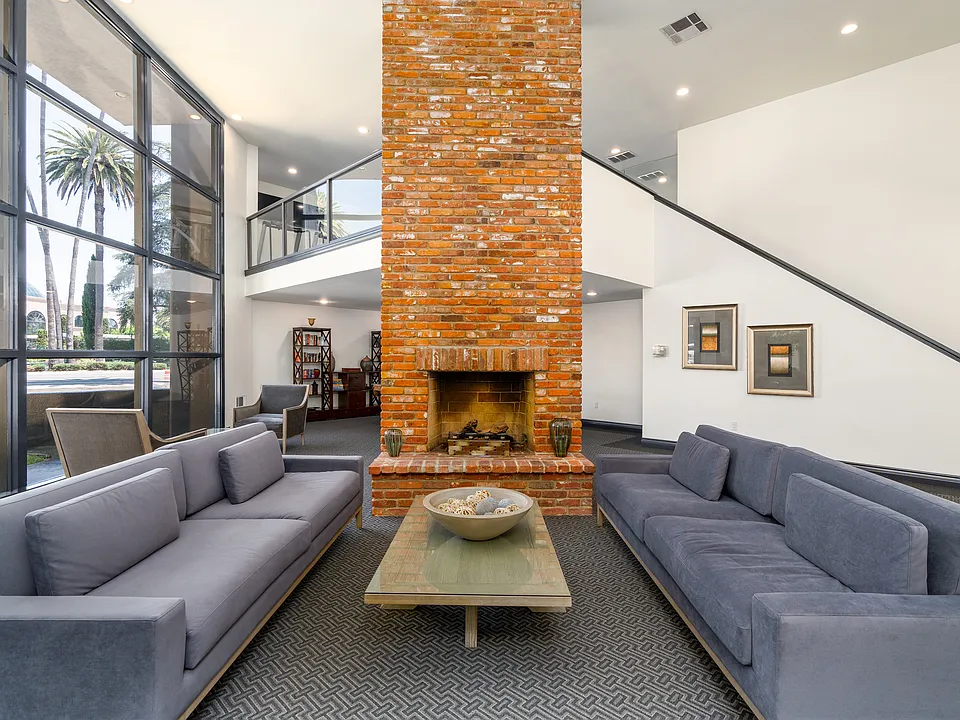 Concord Square Apartments