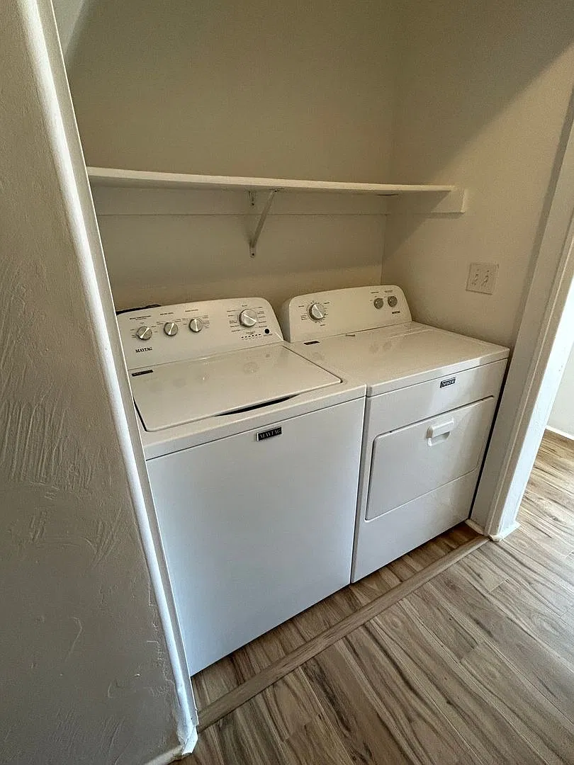 6924-1t - 2130 Crater Lake Ave A-D — Photo 3