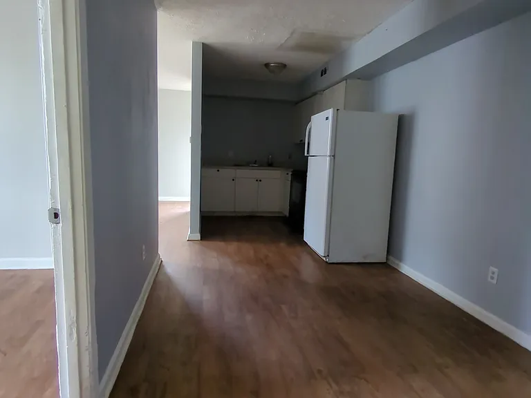 109 Southview Dr #8 — Photo 3