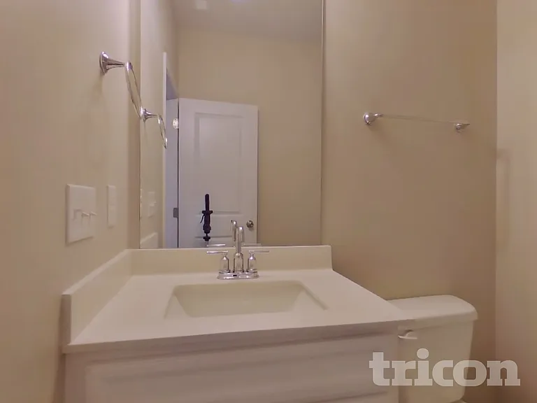 83 Leyland Ct — Photo 14