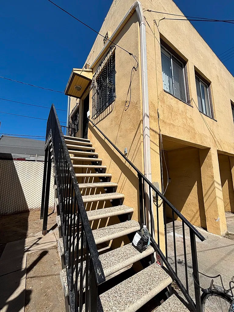 1 bed, 600 sqft, $2,300 — Photo 1
