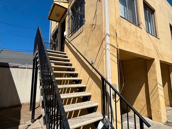 317 1/2 E 61st St, Los Angeles, CA 90003