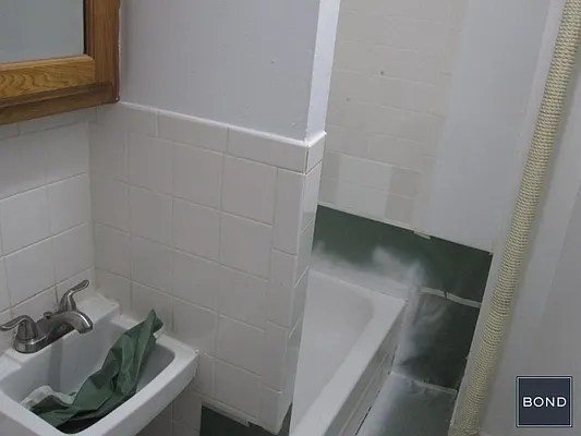 Rented by Bond New York | media 22