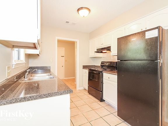 5th image of 4630 Sandy Park Dr